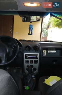Седан Dacia Logan 2008 в 