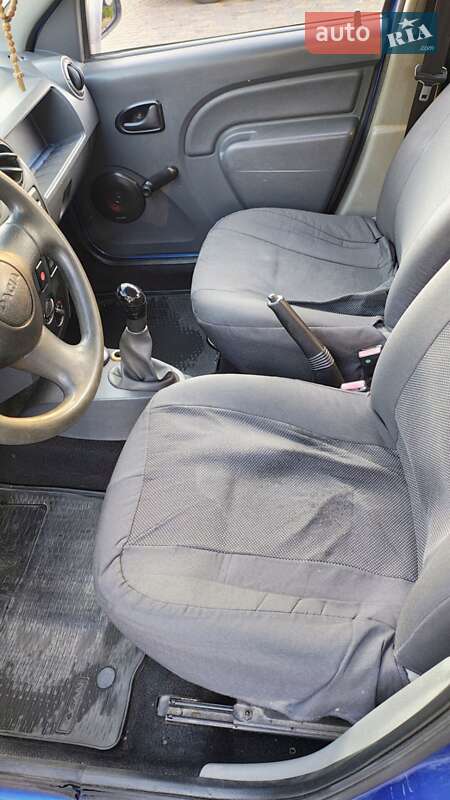 Седан Dacia Logan 2007 в Львові фото 16 Седан Dacia Logan 2007 в Львові