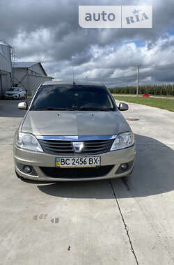 Седан Dacia Logan 2008 в Городке