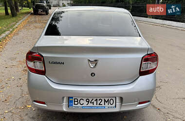 Седан Dacia Logan 2013 в Львові