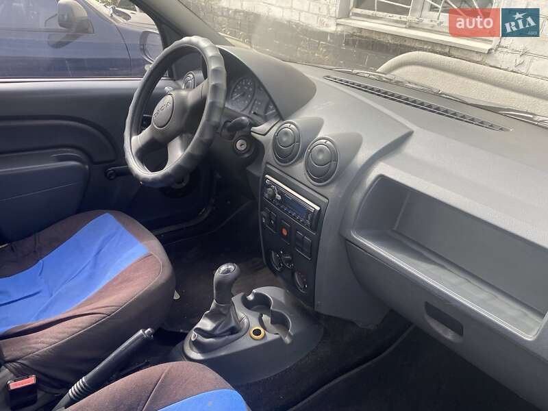 Седан Dacia Logan 2006 в Кривом Роге