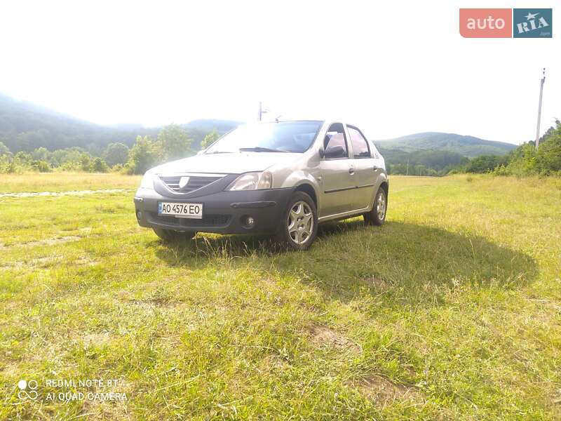 Седан Dacia Logan 2006 в Мукачево
