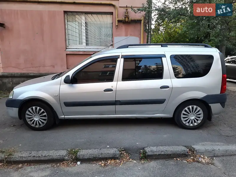 Седан Dacia Logan 2007 в 