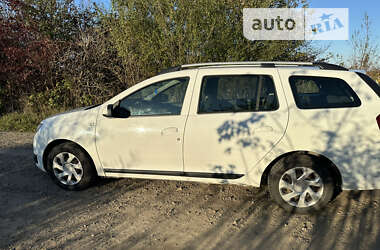 Седан Dacia Logan 2013 в Львові