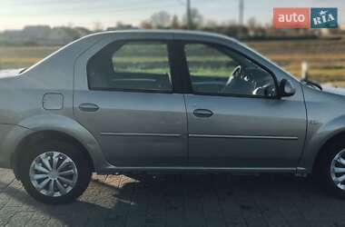 Седан Dacia Logan 2008 в Львові