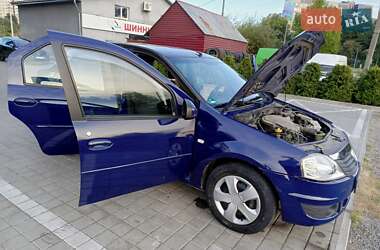 Седан Dacia Logan 2009 в Львові