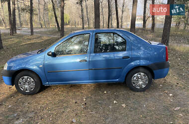 Седан Dacia Logan 2005 в Кропивницькому