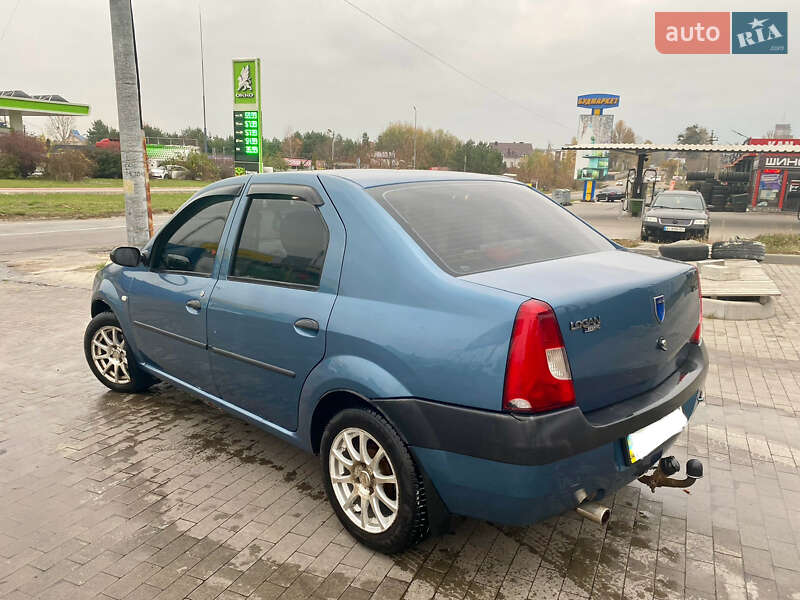 Седан Dacia Logan 2008 в Києві