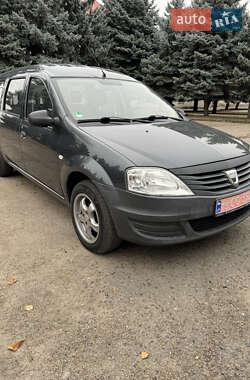 Седан Dacia Logan 2010 в Вознесенську