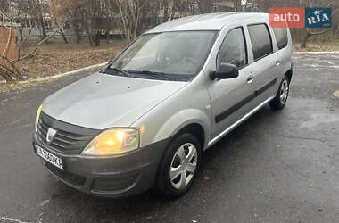 Седан Dacia Logan 2009 в Полтаві