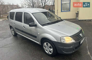 Седан Dacia Logan 2009 в Полтаве