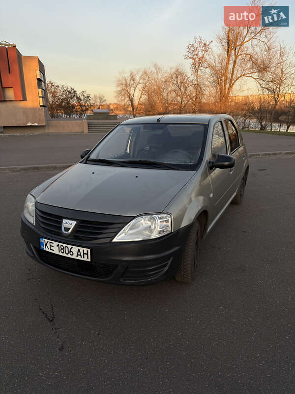 Седан Dacia Logan 2008 в Кривому Розі