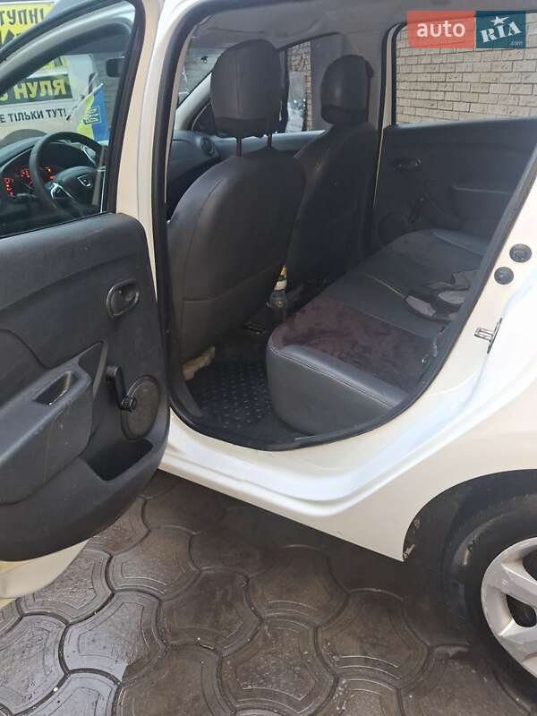 Седан Dacia Logan 2017 в Кривом Роге фото 10 Седан Dacia Logan 2017 в Кривом Роге