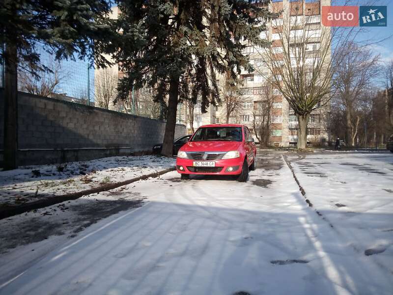Седан Dacia Logan 2008 в Львові