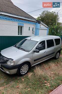 Седан Dacia Logan 2007 в Лисянці