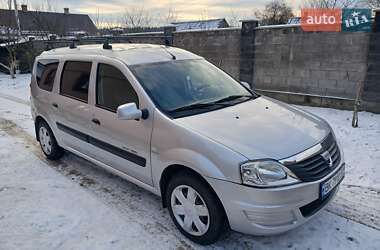 Седан Dacia Logan 2011 в Ровно