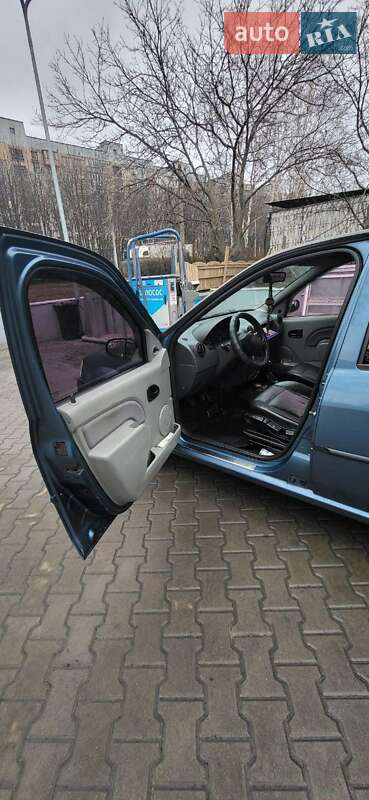 Седан Dacia Logan 2008 в Кривом Роге