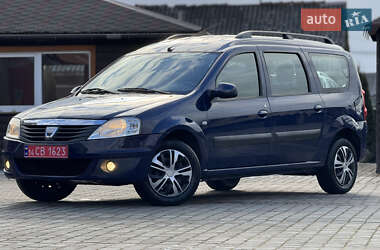 Седан Dacia Logan 2009 в Самборе