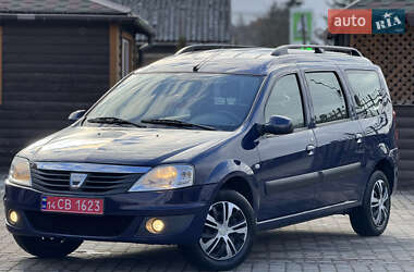 Седан Dacia Logan 2009 в Самборе