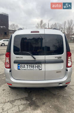 Седан Dacia Logan 2009 в Києві