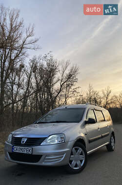 Седан Dacia Logan 2009 в Звенигородці