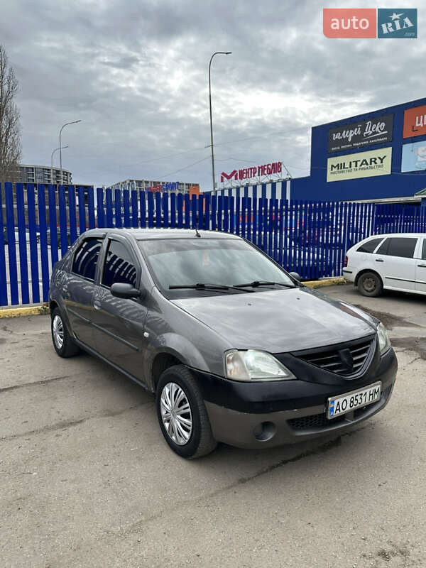 Седан Dacia Logan 2007 в Ужгороде