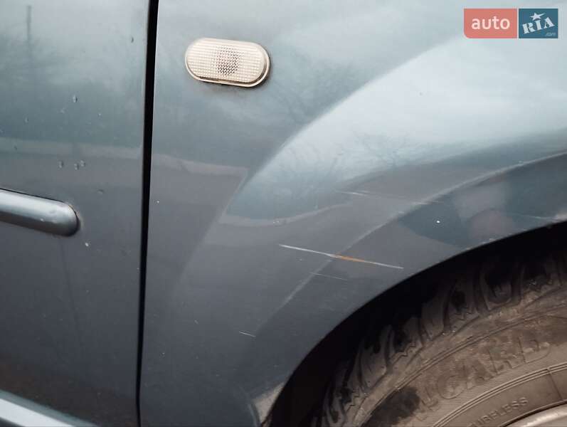Седан Dacia Logan 2007 в Днепре