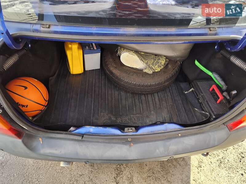 Седан Dacia Logan 2007 в Києві