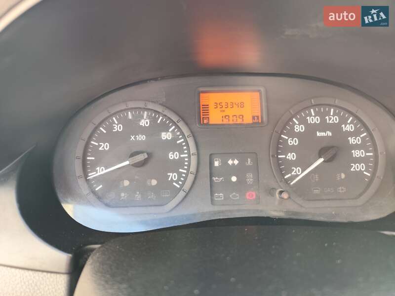 Седан Dacia Logan 2007 в Києві