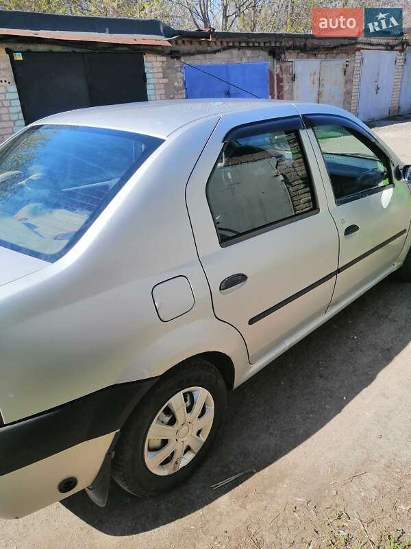 Седан Dacia Logan 2008 в Кривом Роге