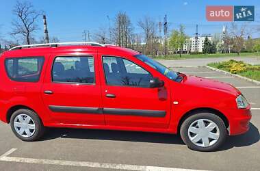Седан Dacia Logan 2009 в 