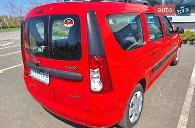 Седан Dacia Logan 2009 в 