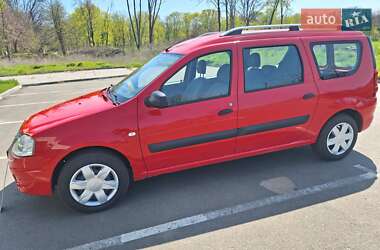 Седан Dacia Logan 2009 в 
