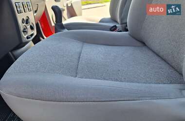 Седан Dacia Logan 2009 в 