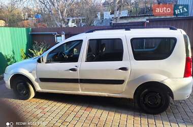 Седан Dacia Logan 2010 в 