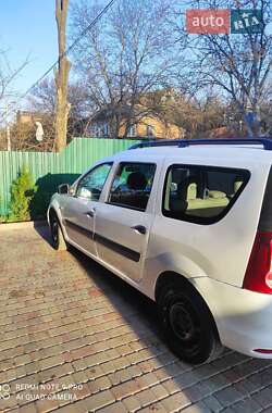 Седан Dacia Logan 2010 в 