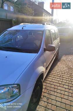 Седан Dacia Logan 2010 в 