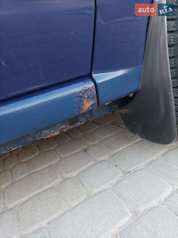 Седан Dacia Logan 2009 в Чорткові