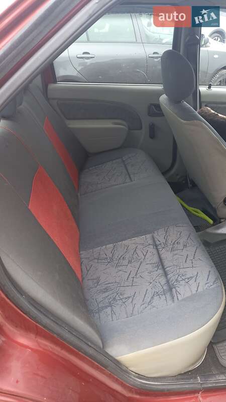 Седан Dacia Logan 2006 в Ивано-Франковске фото 5 Седан Dacia Logan 2006 в Ивано-Франковске