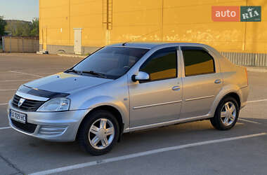 Седан Dacia Logan 2008 в Черкаському