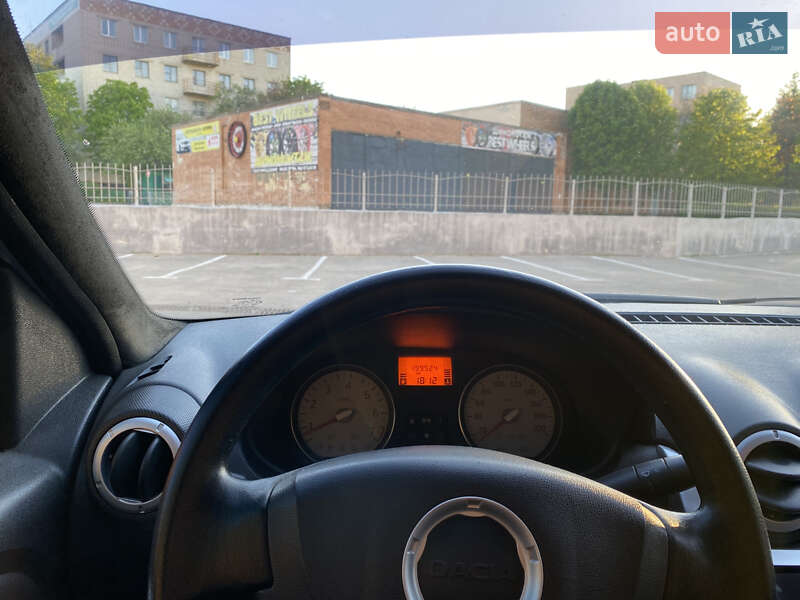 Седан Dacia Logan 2008 в Кропивницком