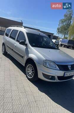 Седан Dacia Logan 2011 в Володимирі