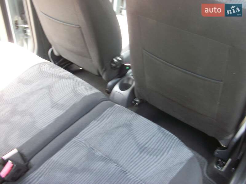 Седан Dacia Logan 2009 в Виннице