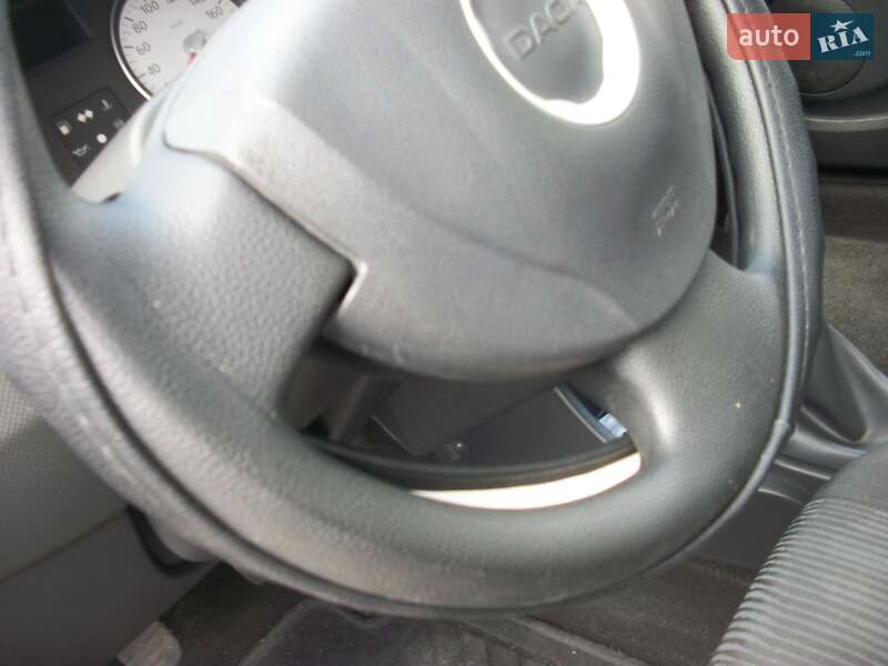 Седан Dacia Logan 2009 в Виннице