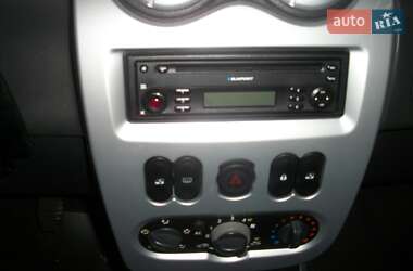 Седан Dacia Logan 2009 в Виннице