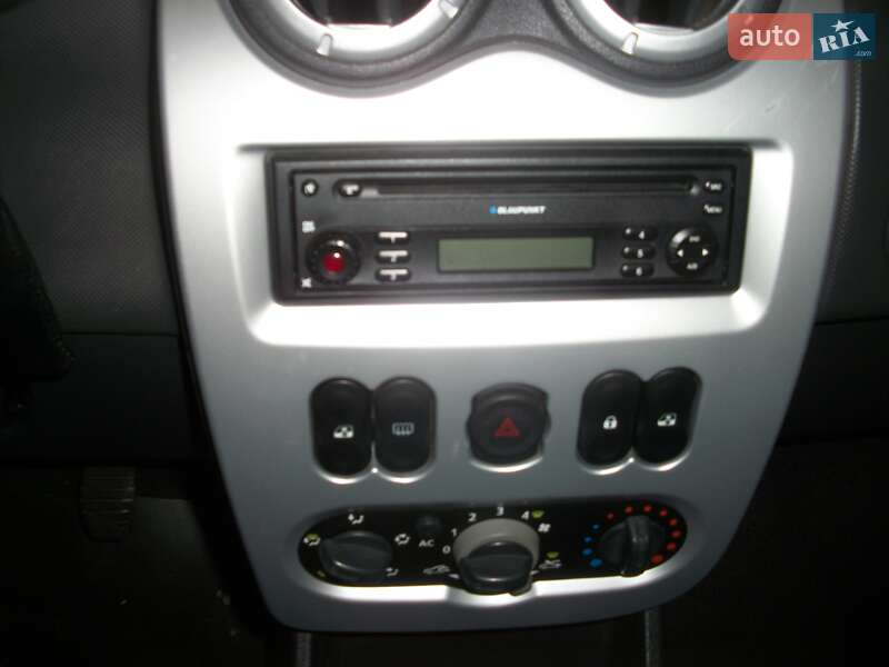 Седан Dacia Logan 2009 в Виннице