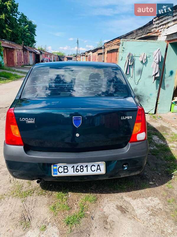 Седан Dacia Logan 2005 в Чернігові