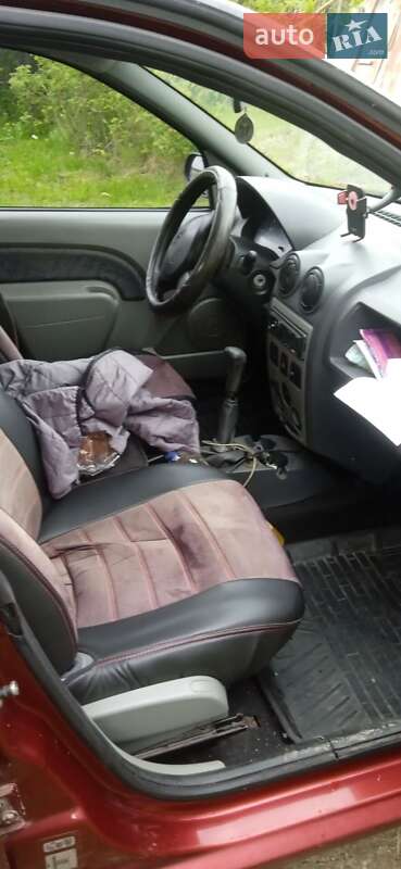 Седан Dacia Logan 2006 в Бориславе