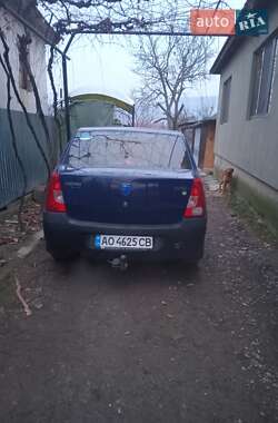 Седан Dacia Logan 2006 в Мукачевому