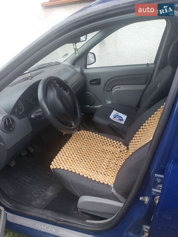 Седан Dacia Logan 2007 в Сваляве